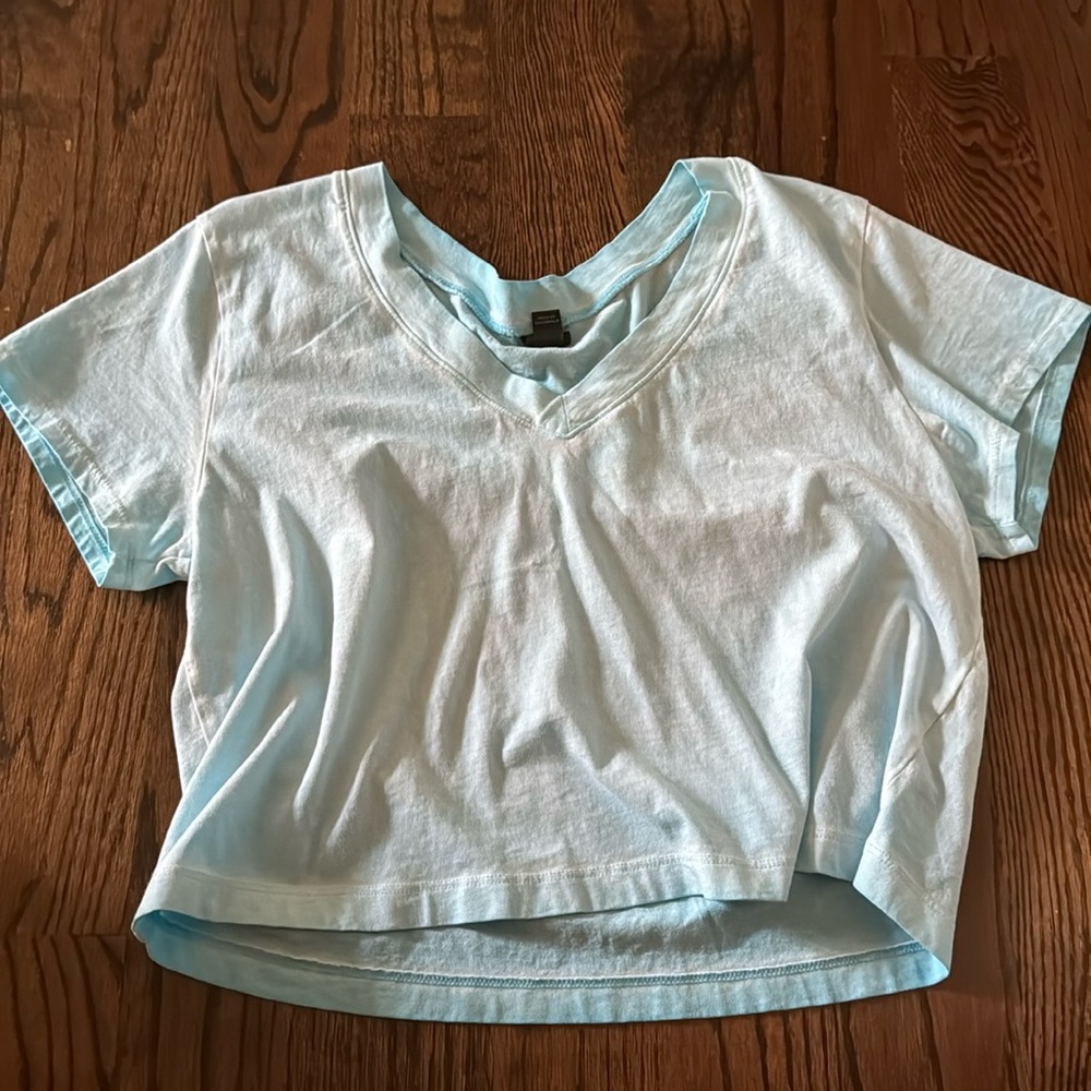 wild fable blue cropped t-shirt